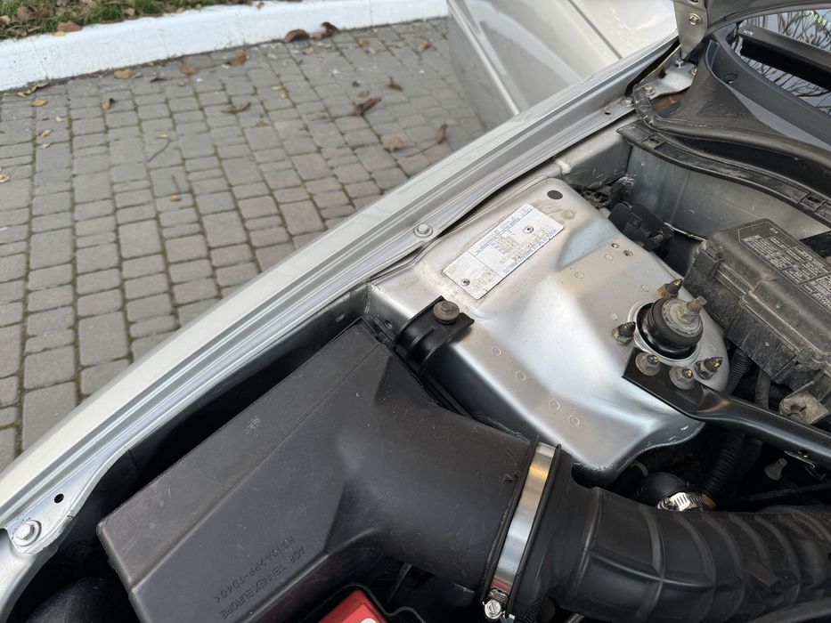 Продам Хонду Акорд 1.8 механика Срочно!