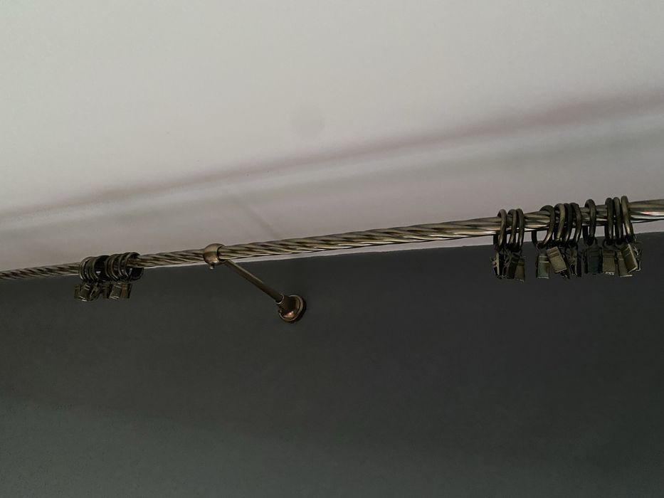 Karnisz metalowy