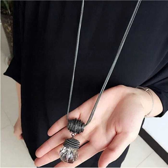 Wisior kula, naszyjnik, , kryształ, czarny łańcuch, piękny