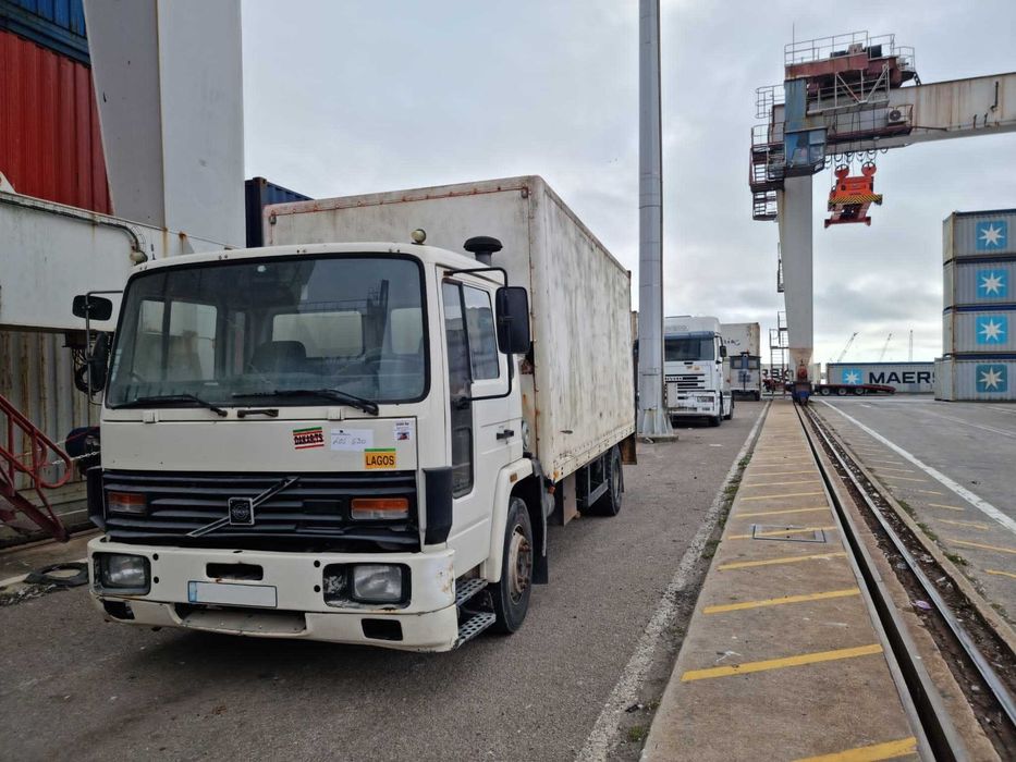 Taxas competitivas de envio maritimo RoRo.