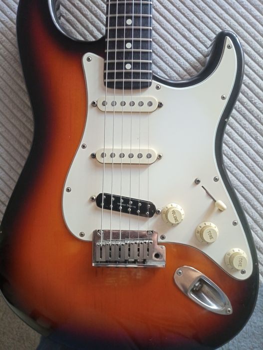 Fender Stratocaster Deluxe 1997