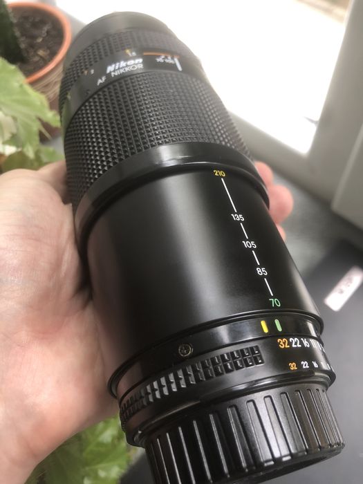 Nikon AF Nikkor 70-210mm 1:4-5.6 Обєктив