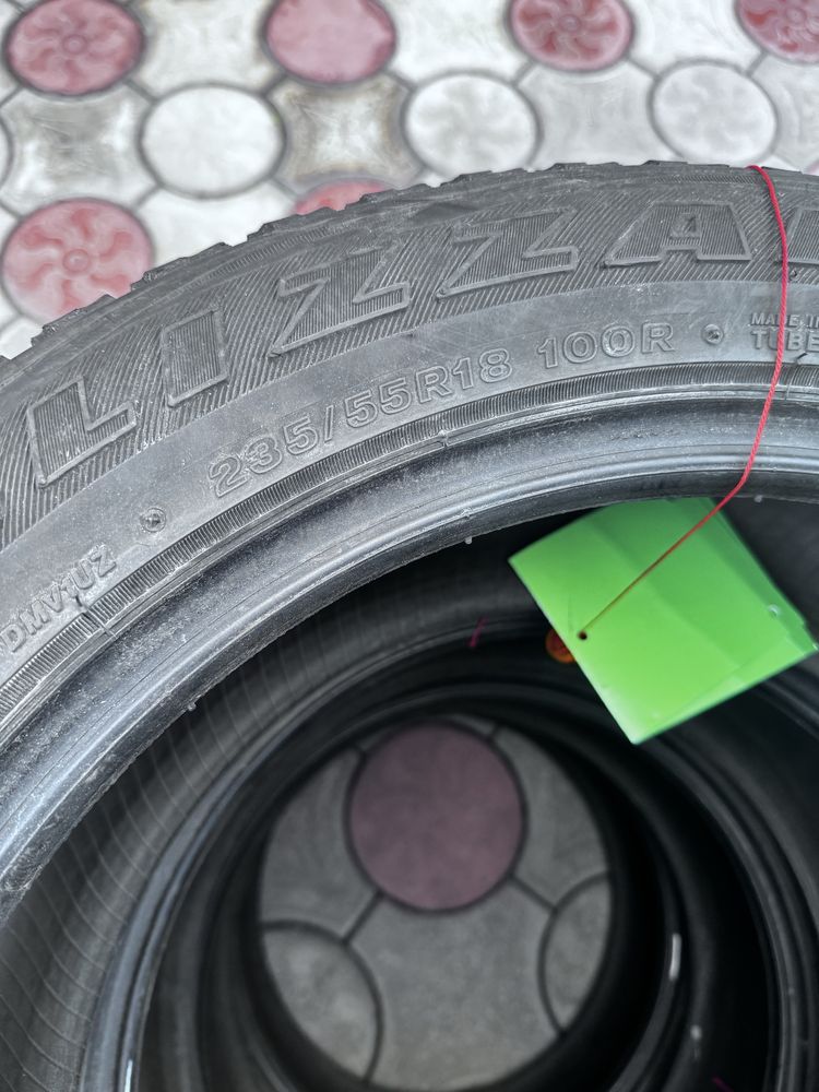 Продам шины bridgestone 235/55 r18