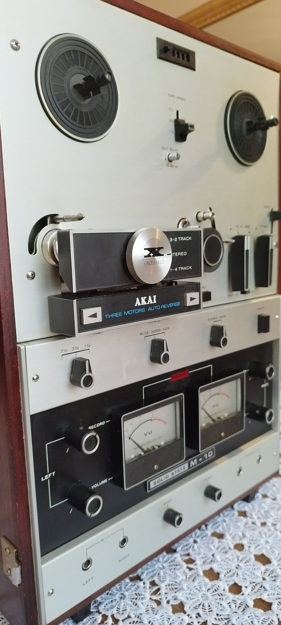Magnetofon szpulowy Akai M-10