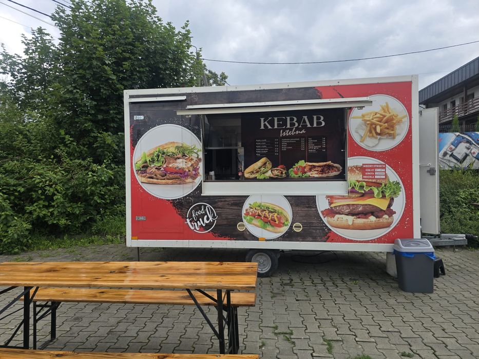 Przyczepa gastronomiczna kebab burger pełne wyposażenie