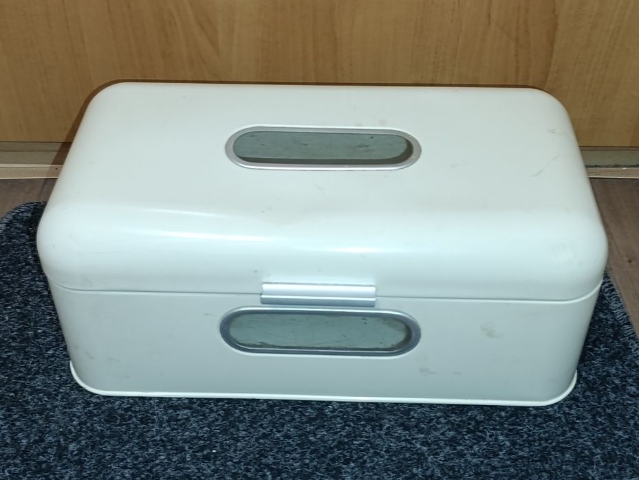 Sprzedam pojemnik metalowy