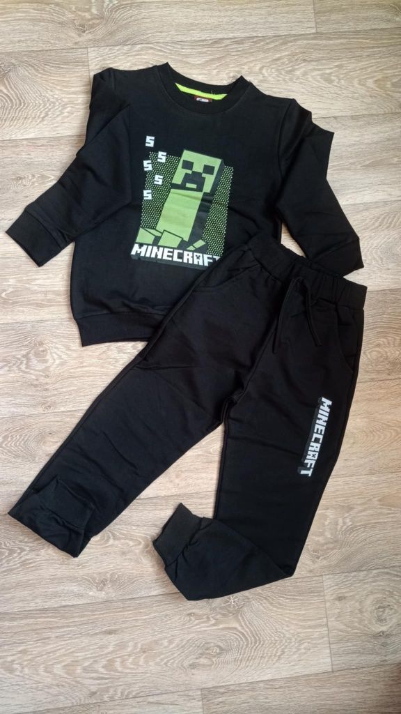 Dres 146-152 Minecraft czarny