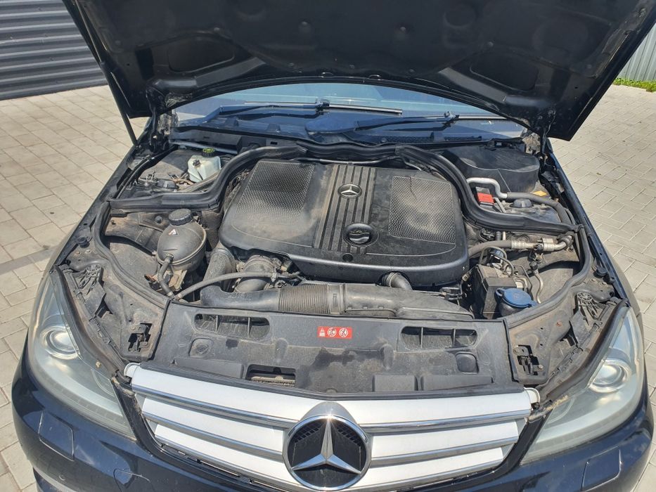 Розборка Mercedes-Benz W204 c-class c220 2.2 om651 рестайл