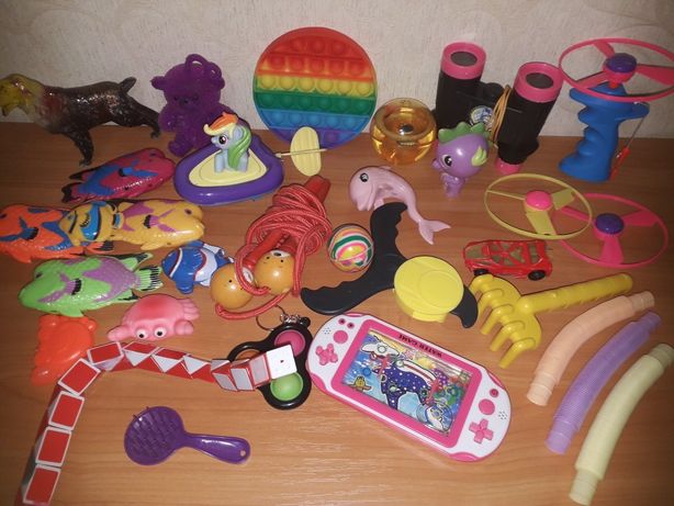Детские игрушки одним лотом