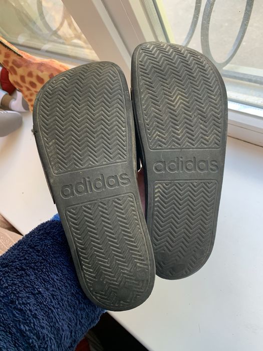 Оригинальные шлепки шлепанцы шльпанці Adidas