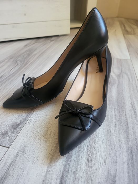 Шкіряні італійські  туфлі-човники бренду EVITA Pumps 'Giulia'. 41 Розм