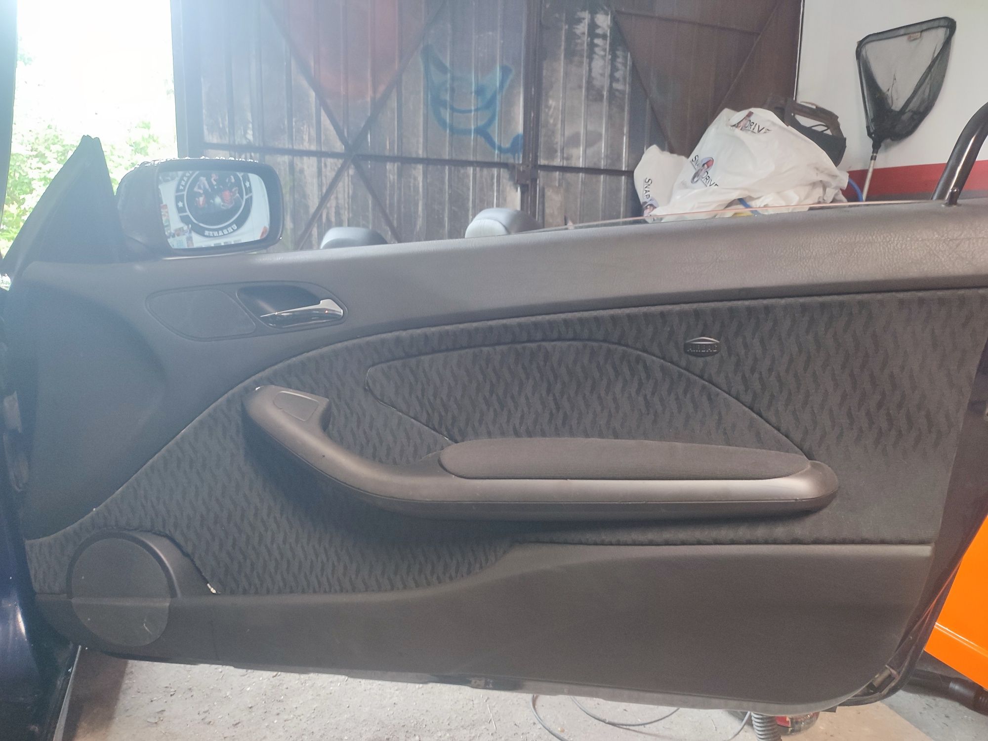Zestaw wnętrza BMW E46 coupe/ fotele boczki