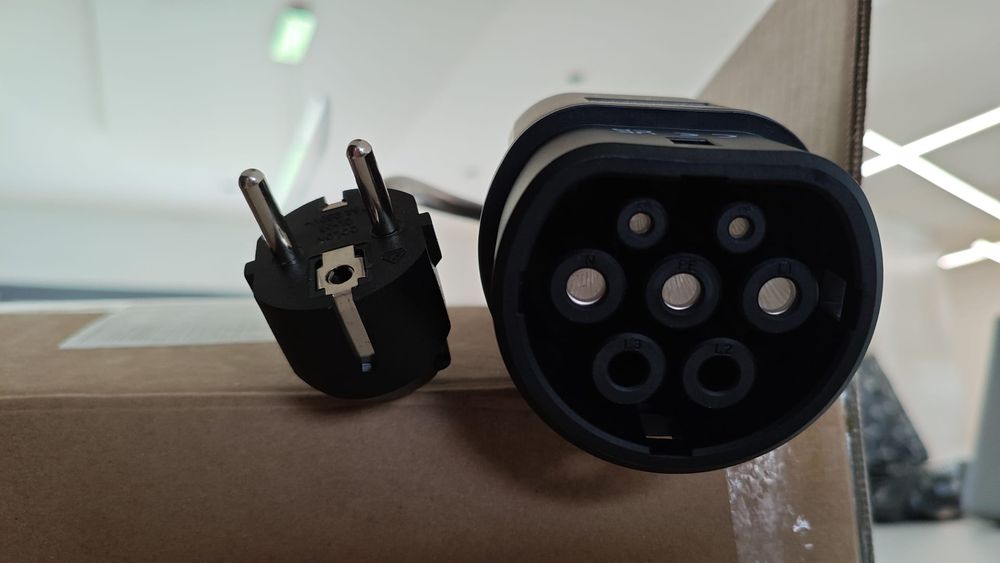 Carregador EVSE novo