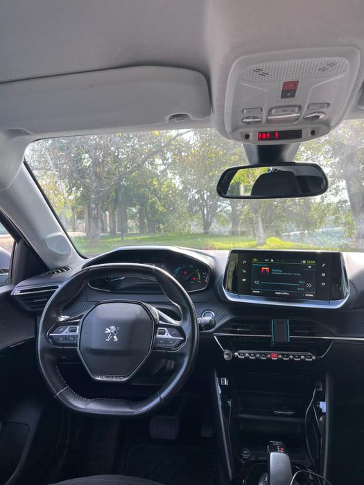 Peugeot E-208 iva dedutivel