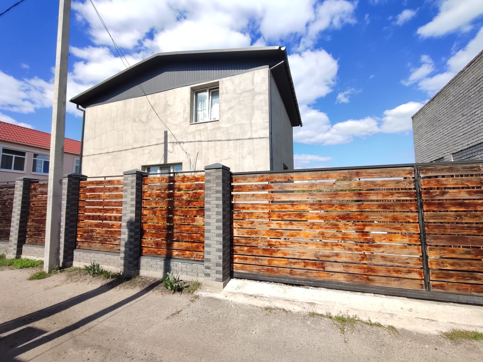 Продаж - приваблива житлова дача в м. Самар СТ "ПЕРЕВАЛИ 1 "