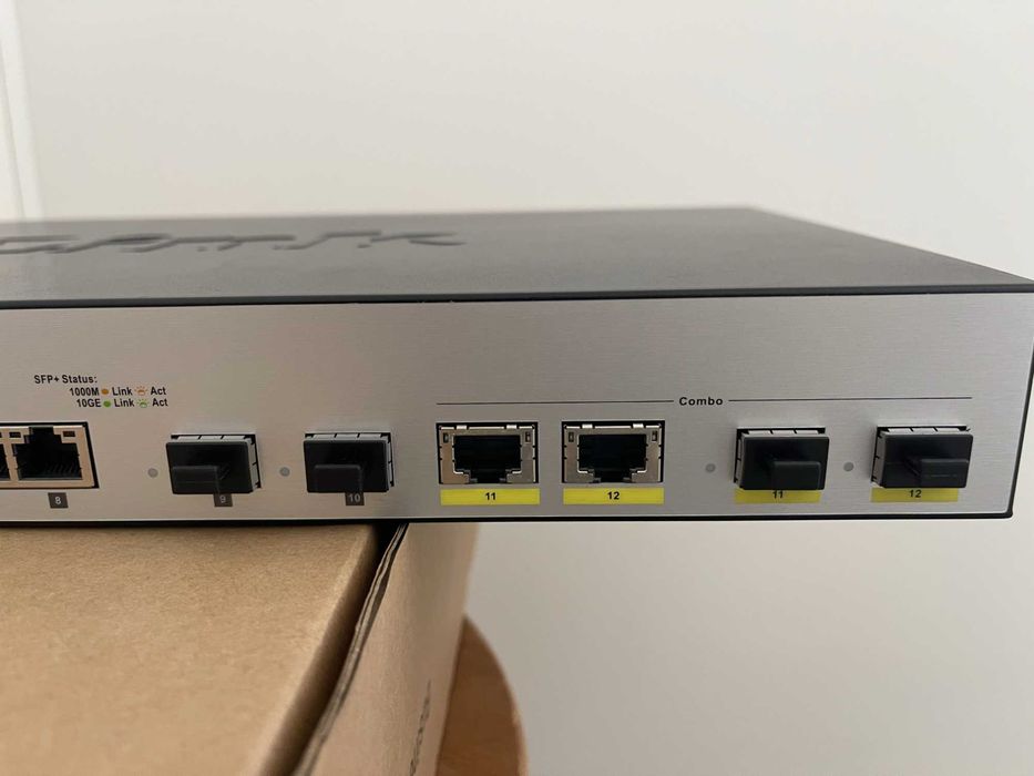 Switch D-LINK DXS-1210-12TC L2 100/1000/10000 1U