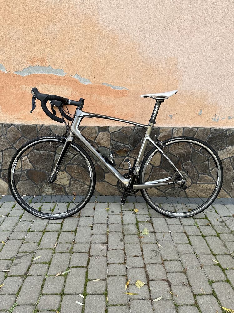Велосипед Шосейний велосипед Giant Defy Carbon (0016)