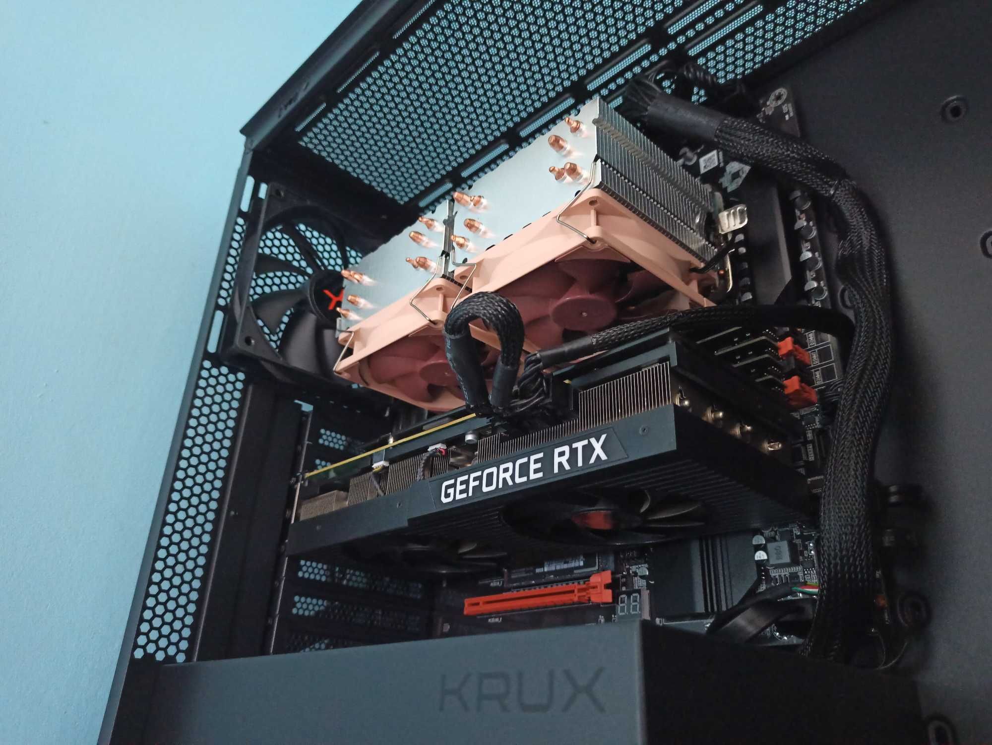 Komputer 28 rdzeni 56 wątków | 64GB DDR4 | 2x Xeon E5-2697 v3