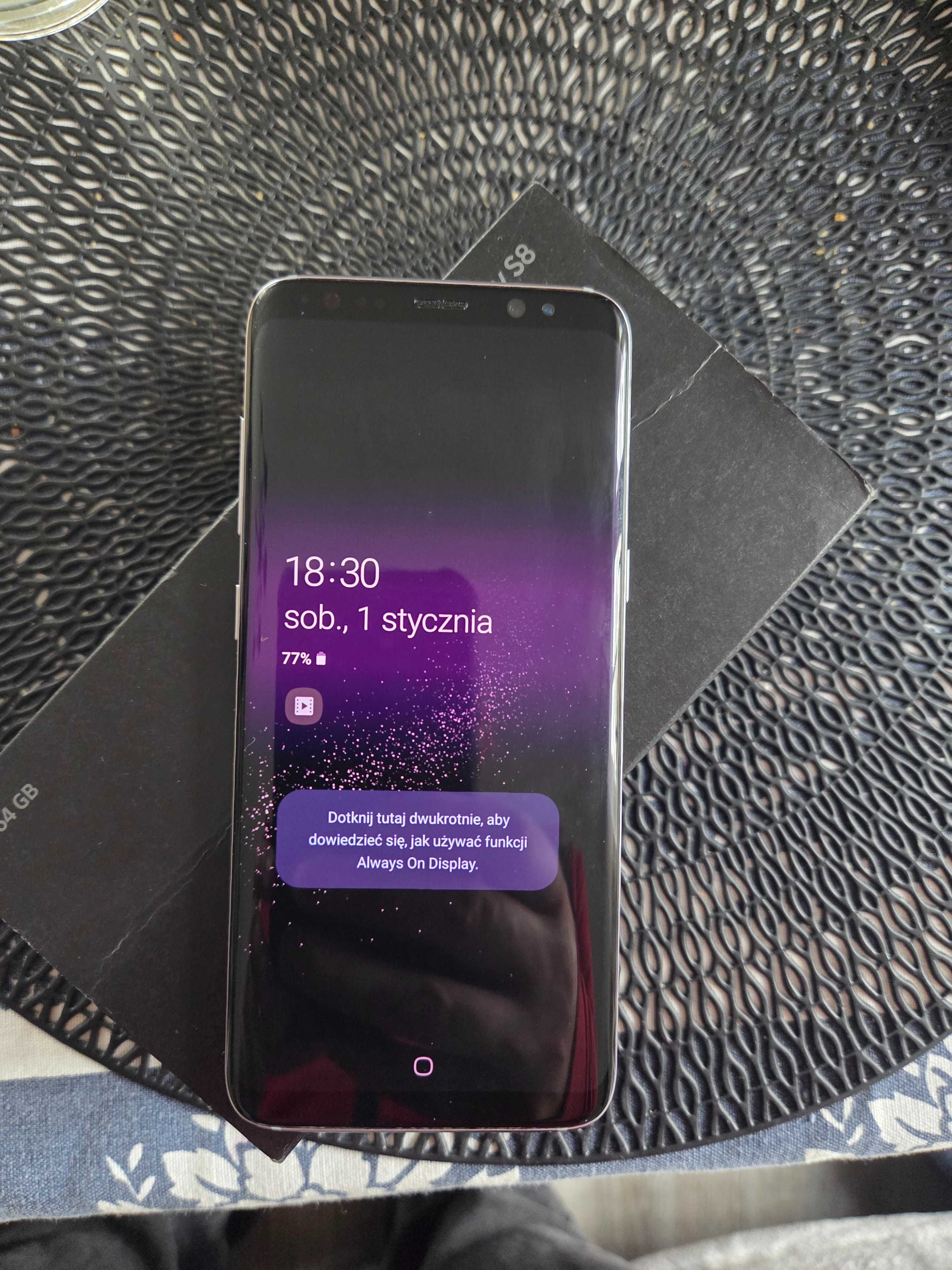 Sprzrdam samsunga s8 w bardzo dobrym stanie