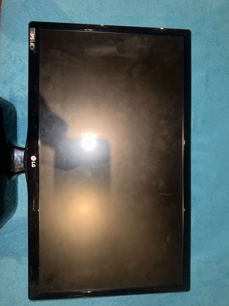 Vendo 2 monitores lg