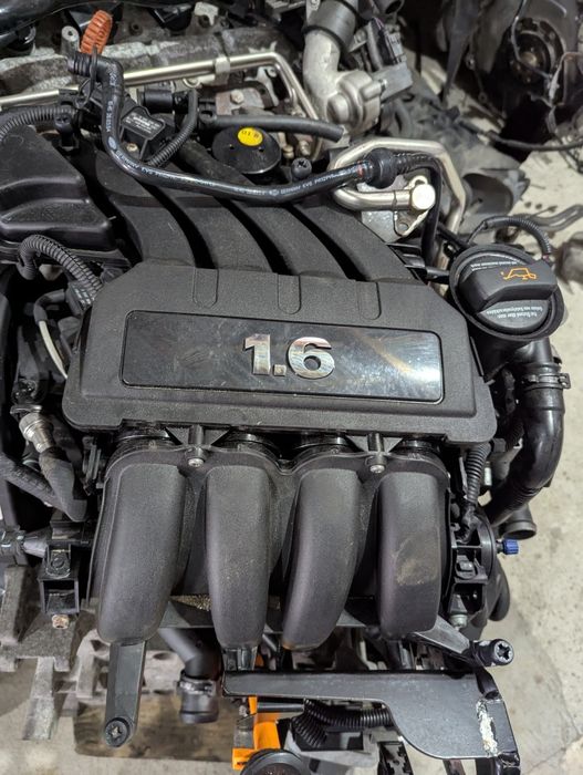 Колектор впускний для 1.6 бензин BSE фольцваген гольф5, шкода А5