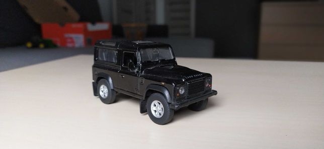 Land Rover Defender 1/34 Welly