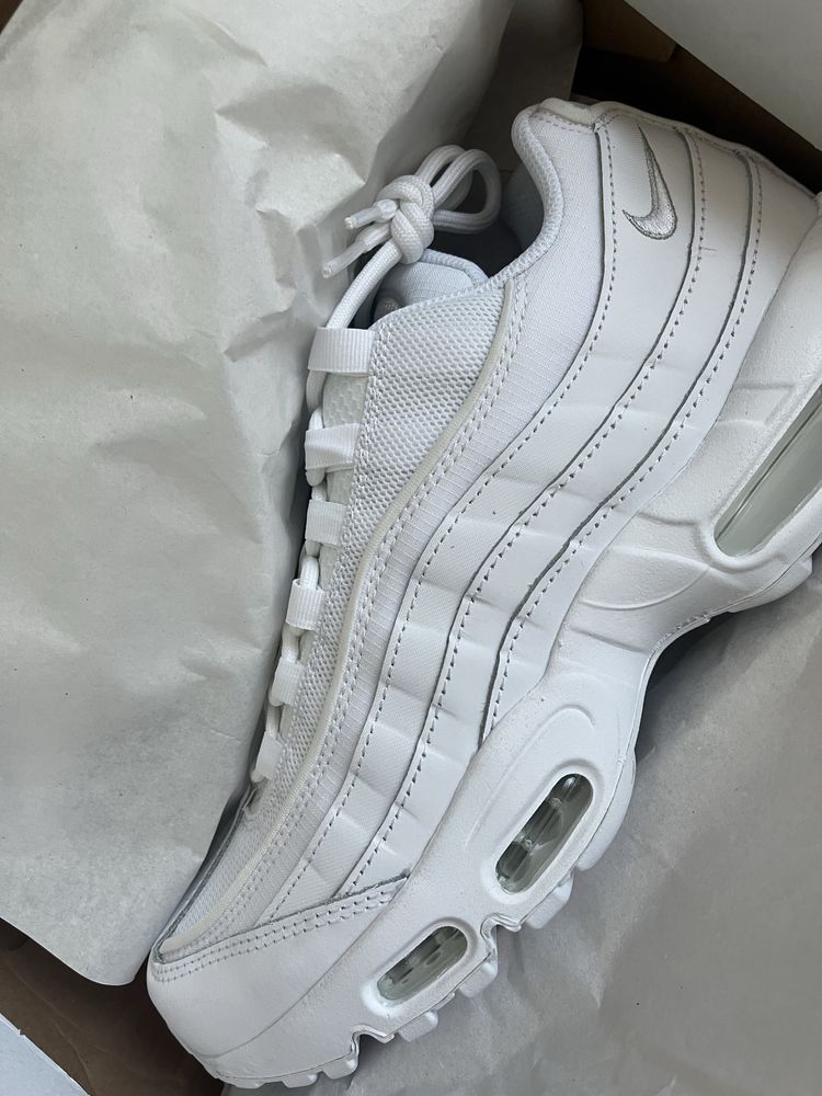 Nike Air Max 95 tripple white