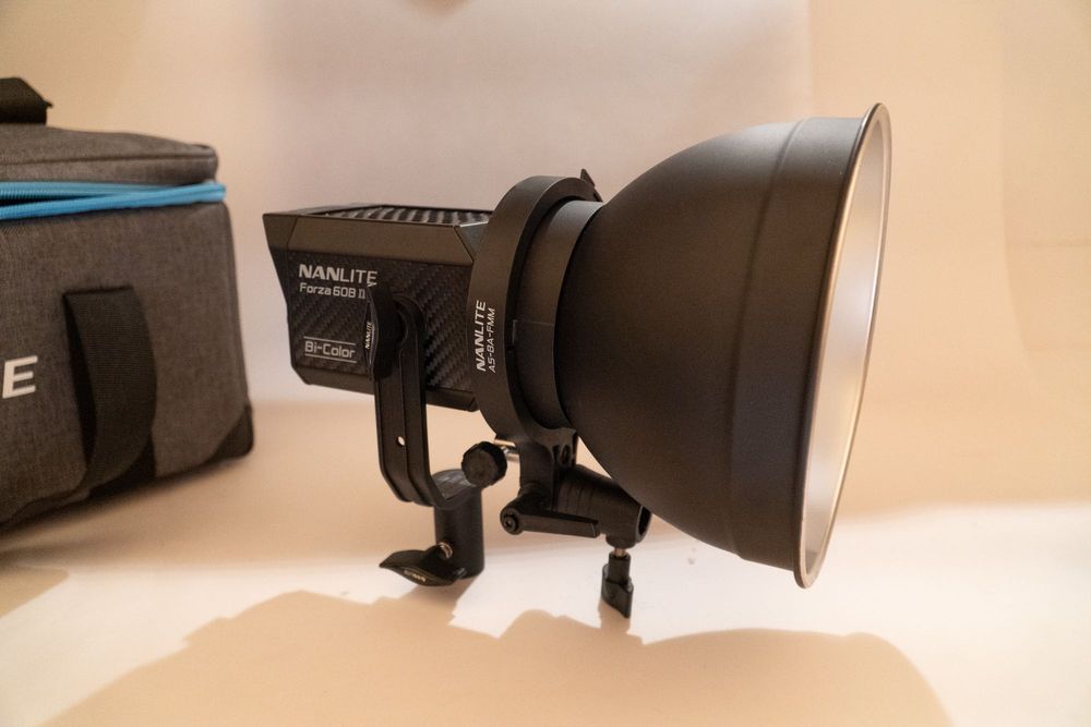 Lampa LED Nanlite Forza 60B II Bi-Color + Dodatki