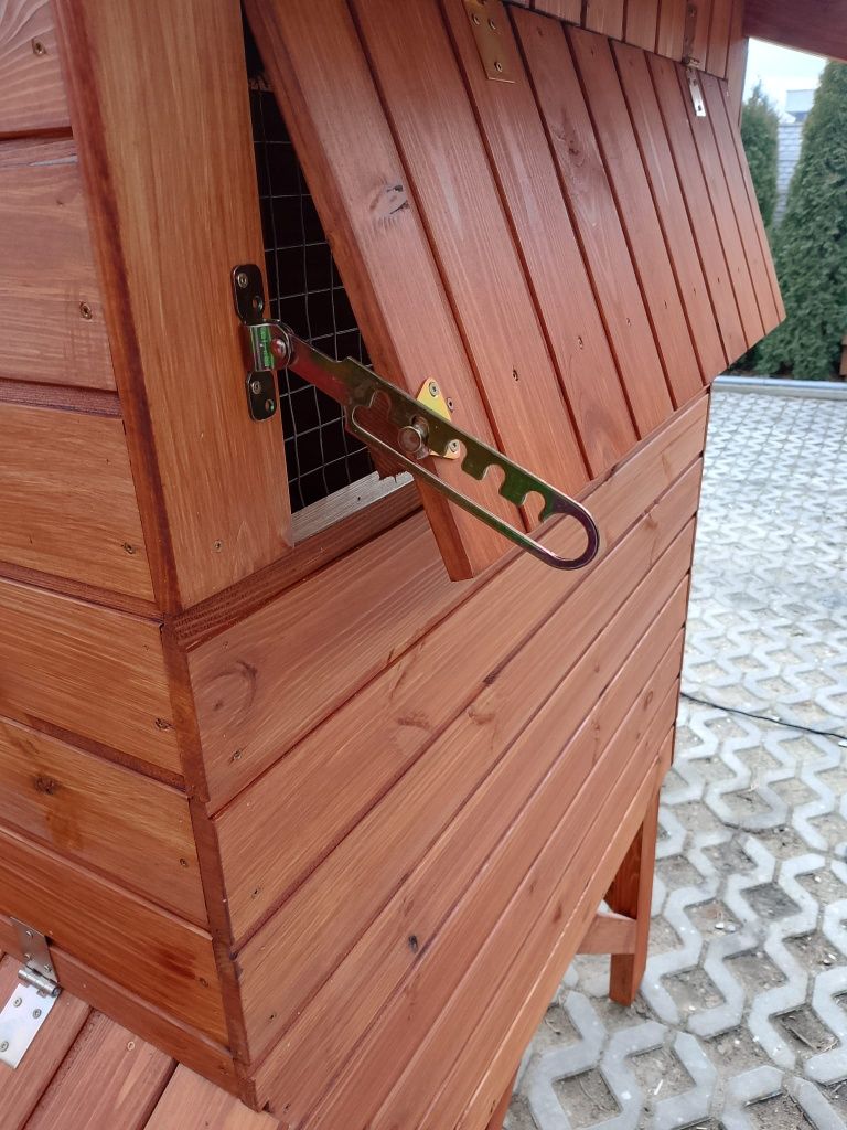 Kurnik drewniany. Domek dla kur.