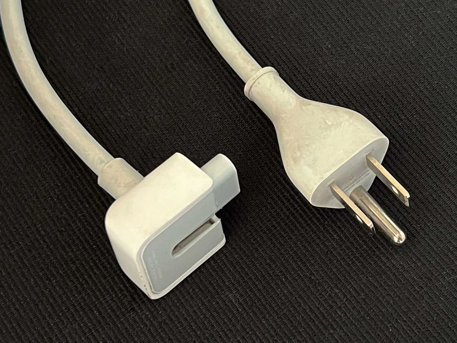 Подовжувач адаптера живлення Apple + перехідник на євро-розетку