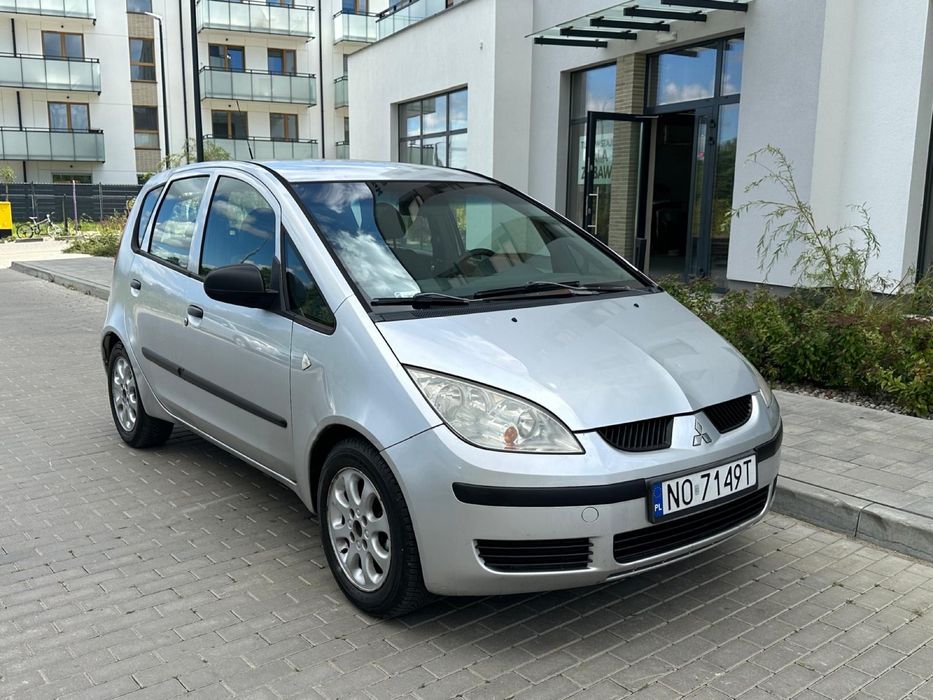 Mitsubishi Colt stan dobry, do jazdy.