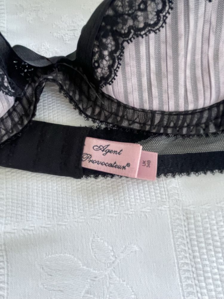 Белье Agent Provocateur ( пояс и бюстгалтер)