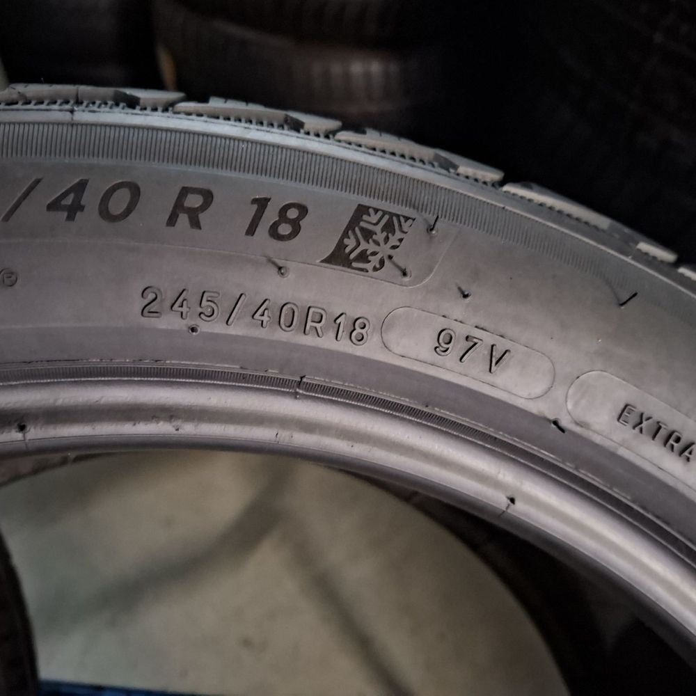 245/40/18 R18 Michelin Pilot Alpin 5 4шт зима