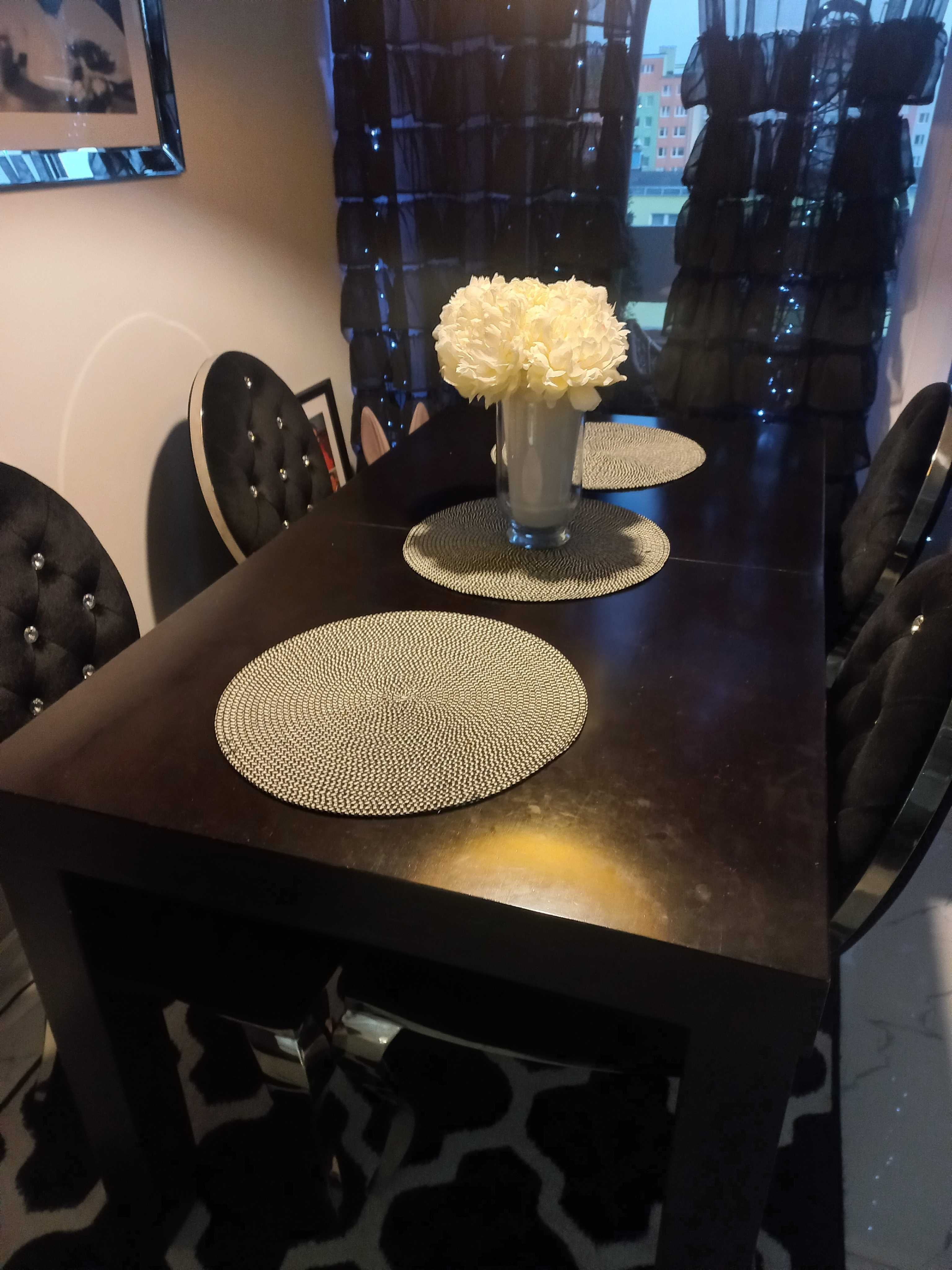 Stół 140 używany rozkładany+dywan