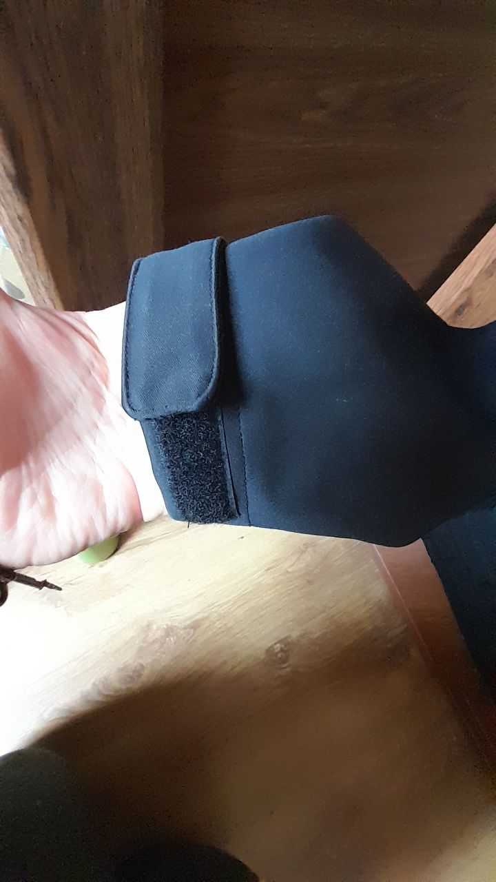Softshell 4f rozmiar 146-152 dziewczęcy czarny