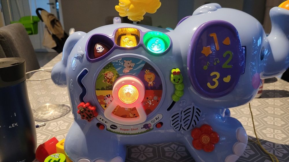Vtech, Super Słoń, interaktywna zabawka do ciągnięcia