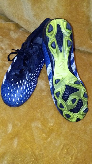 Бутсы Adidas Predator FREAK 4