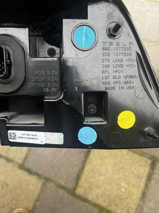 Tesla Model Y 2020 Задні фари, оригінальні