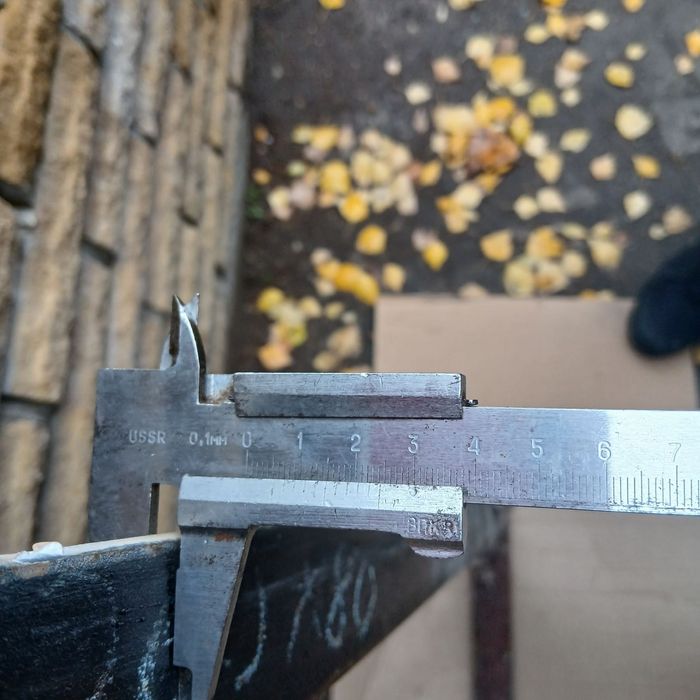 Продам вхідні металеві двері