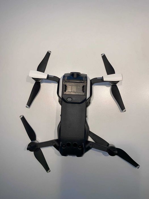 Квадрокоптер DJI Mavic Air More Combo Arctic