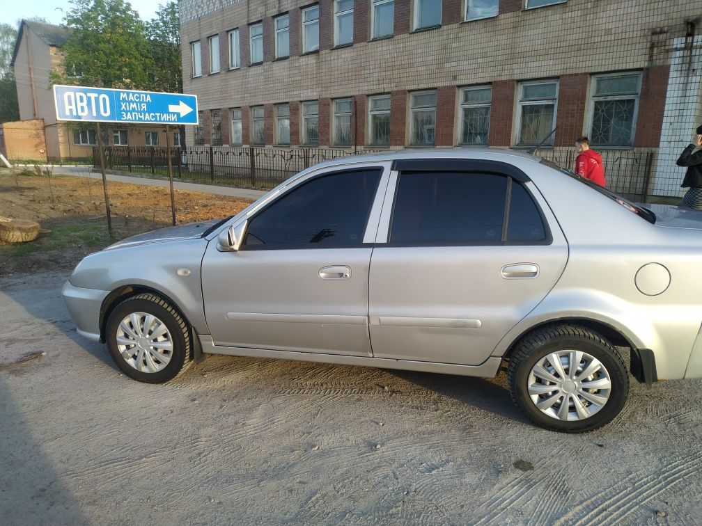 Автомобіль Geely CK