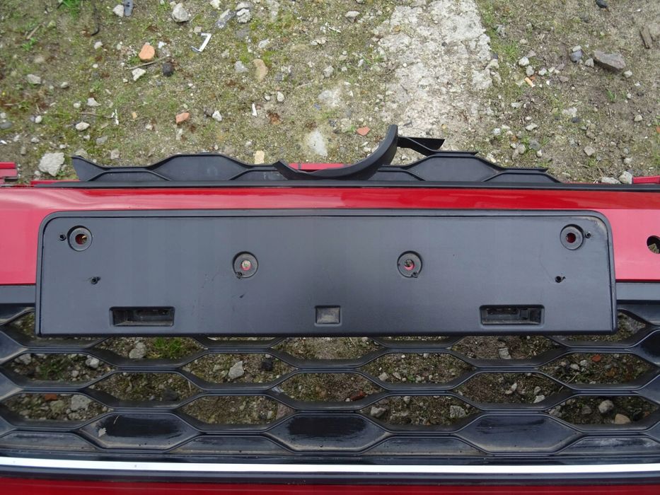 volkswagen taigo 2019 ramka przedniej tablicy rejestracyjnej
