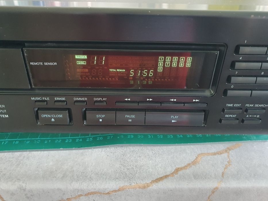 Odtwarzacz CD ONKYO DX-6930  CD /CD-R