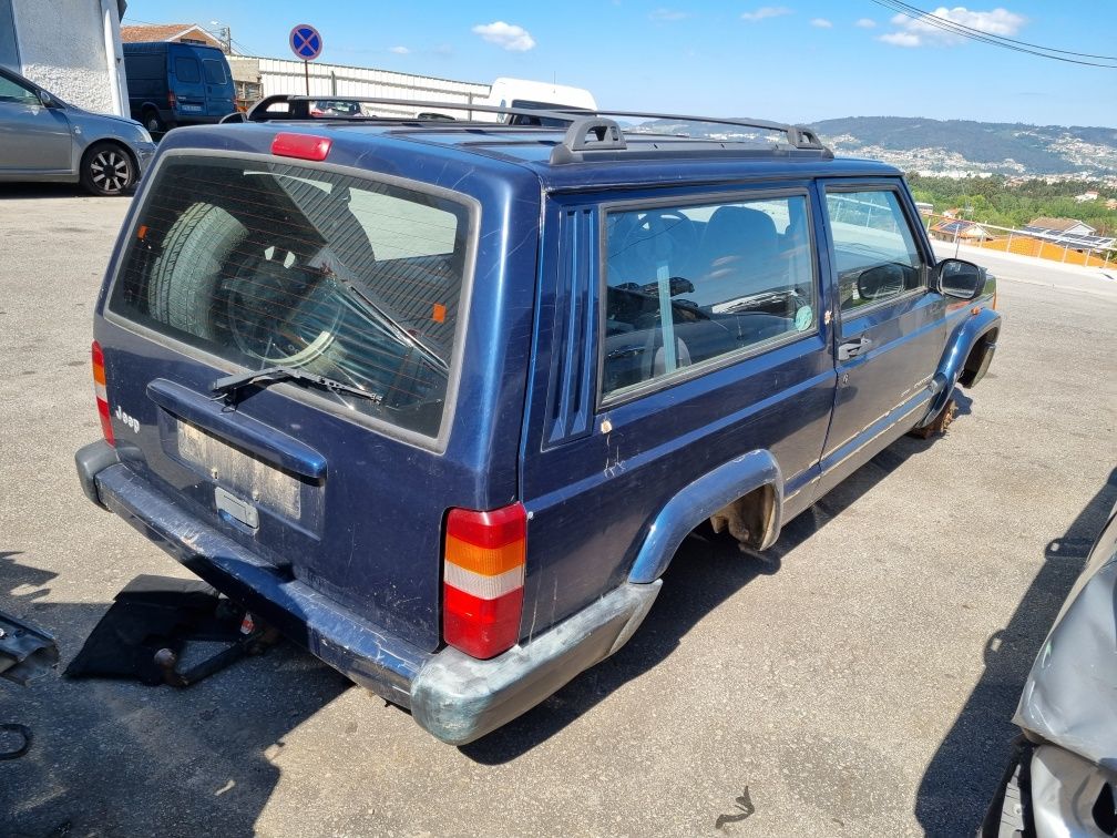 Jeep Cherokee XJ Sport de 2.5 T.D de 1998 para peças