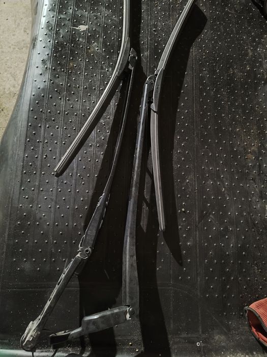 Ramię ramiona wycieraczek przód audi A4 b6 b7