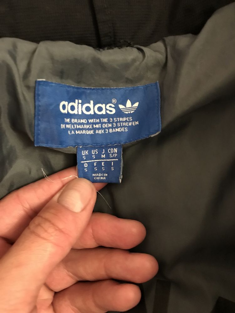 пуховик Adidas