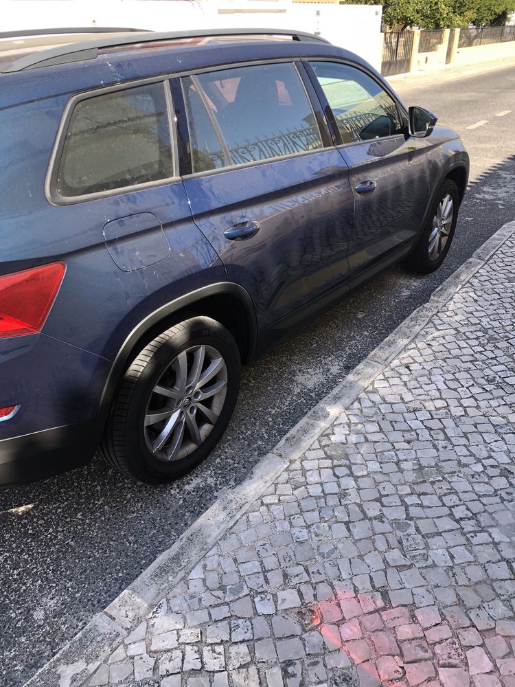 Skoda kodiaq 2.0 dsg 7 lugares 150cv automatico