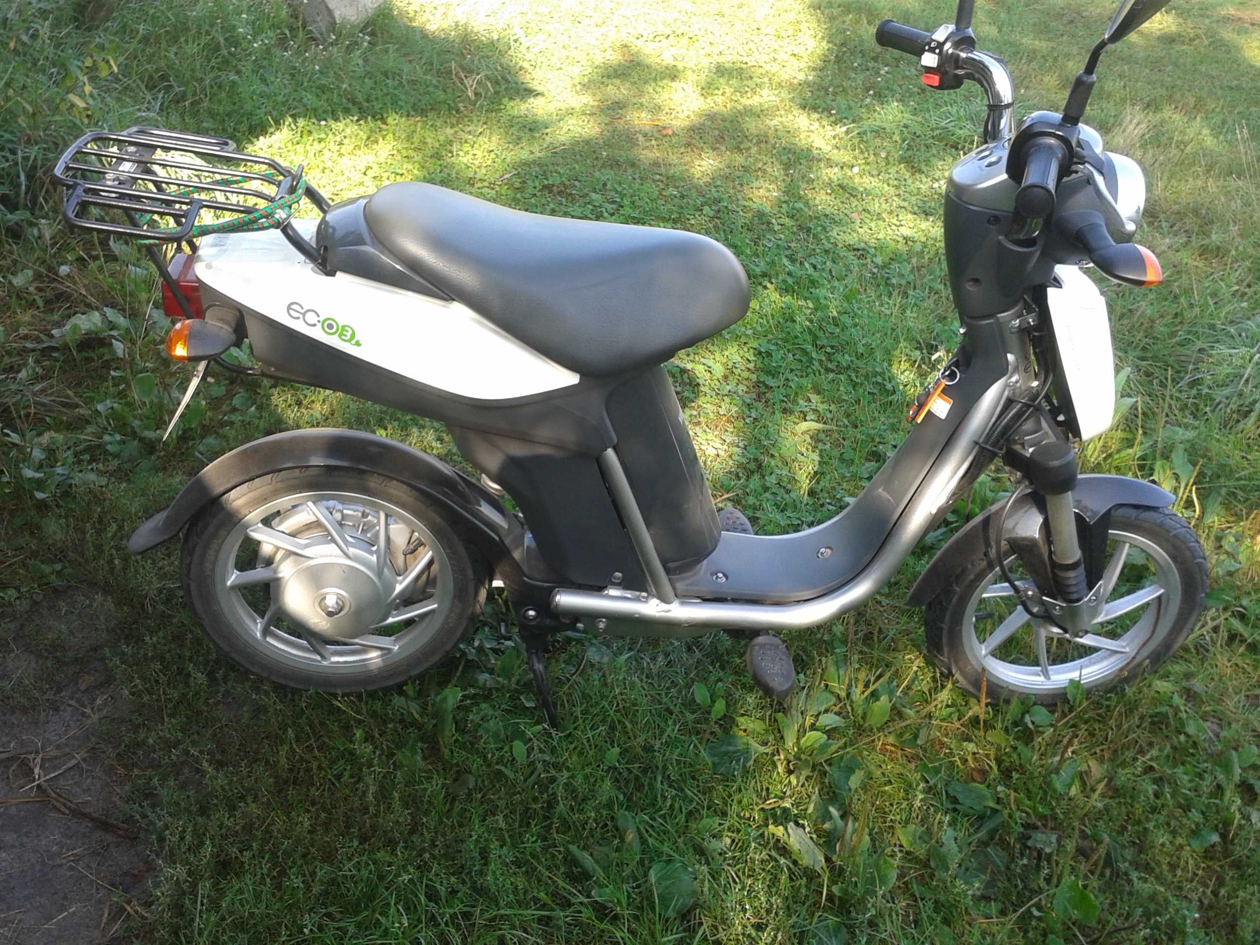 Электроскутер Yamaha EC-03