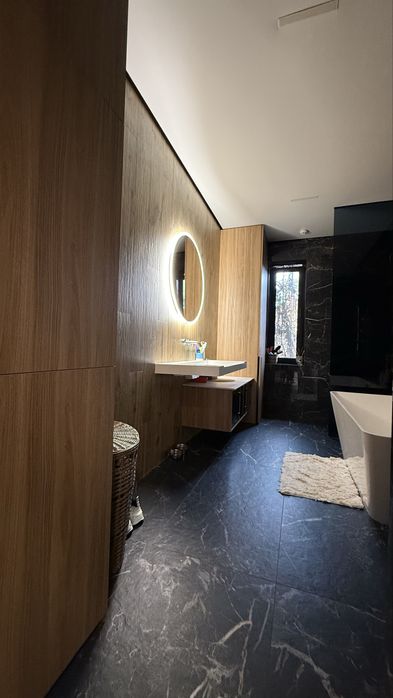 Продаю 3-х кв коммерческая 3центпально - городской рн