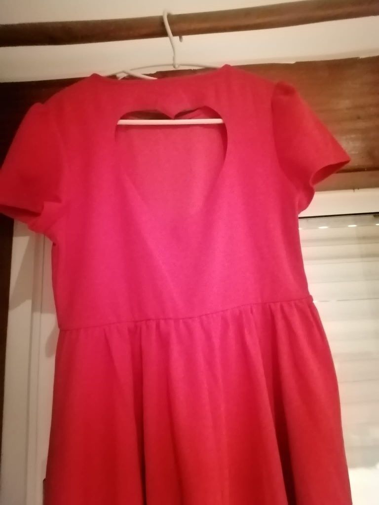 Vestido vermelho novo